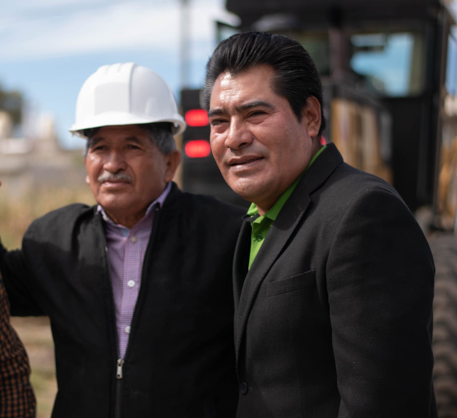 Inicia el gobierno de Zacatelco construcción de adocreto en calle de la segunda sección